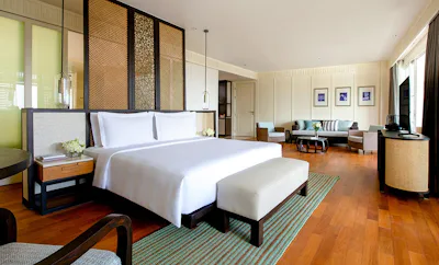 1 BEDROOM HUA HIN SUITE CLUB LOUNGE ACCESS