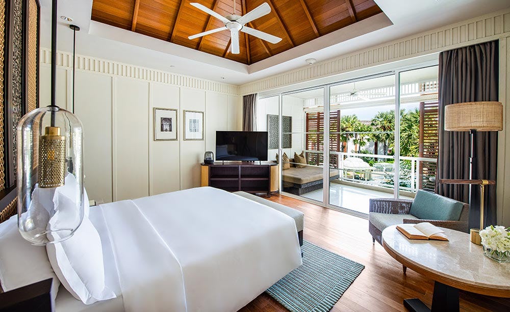 intercontinental-hua-hin-resort-by-ihg-premium-pool-view-room_13673