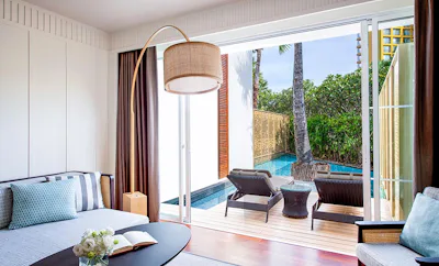 PRIVATE POOL SUITE CLUB LOUNGE ACCESS