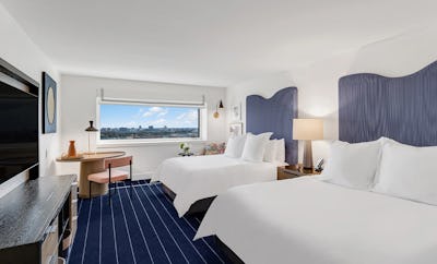 2 Queen Classic Ocean View