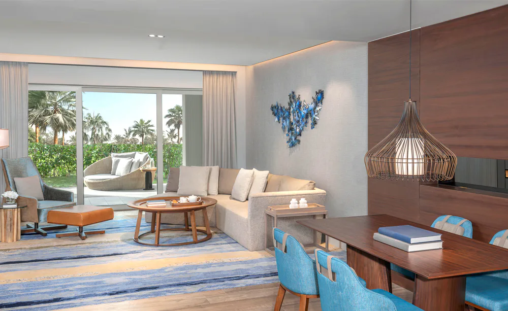 intercontinental-ras-al-khaimah-mina-al-arab-resort-and-spa-one-bedroom-suite-garden-terrace-with-club-access-02_11169