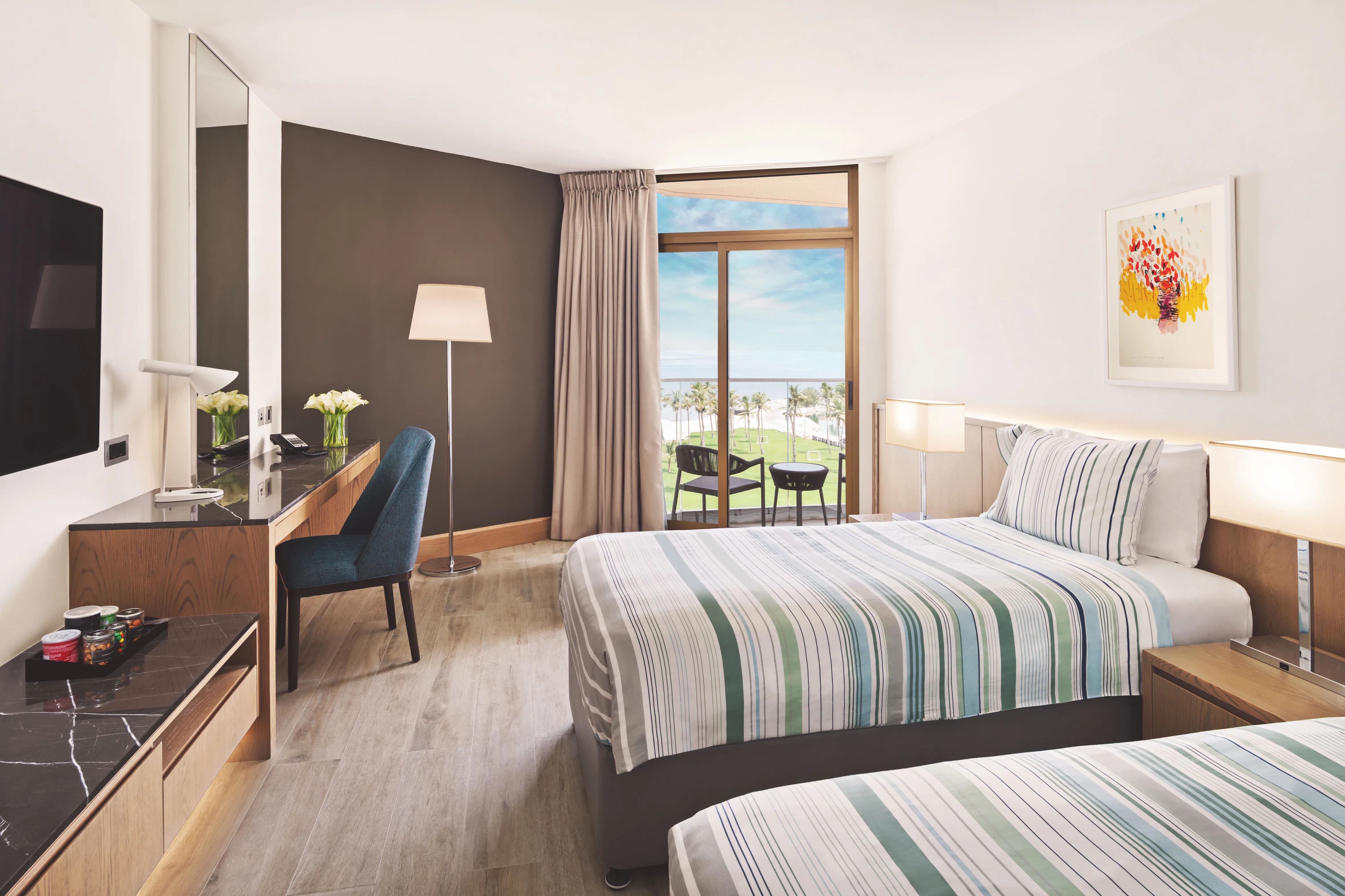 ja-beach-hotel-dubai-two-sea-view-connecting-room_26