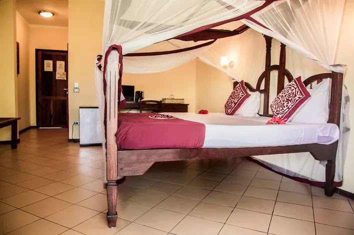 Superior, King or Twin Bed, Garden View