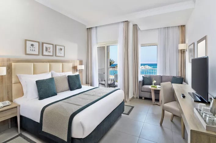 Superior, Queen or Twin Bed, Sea View