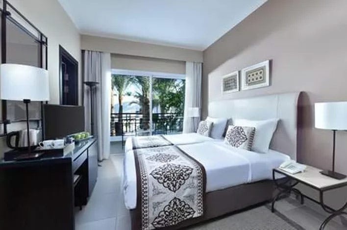 Standard, Queen or Twin Bed, Garden View