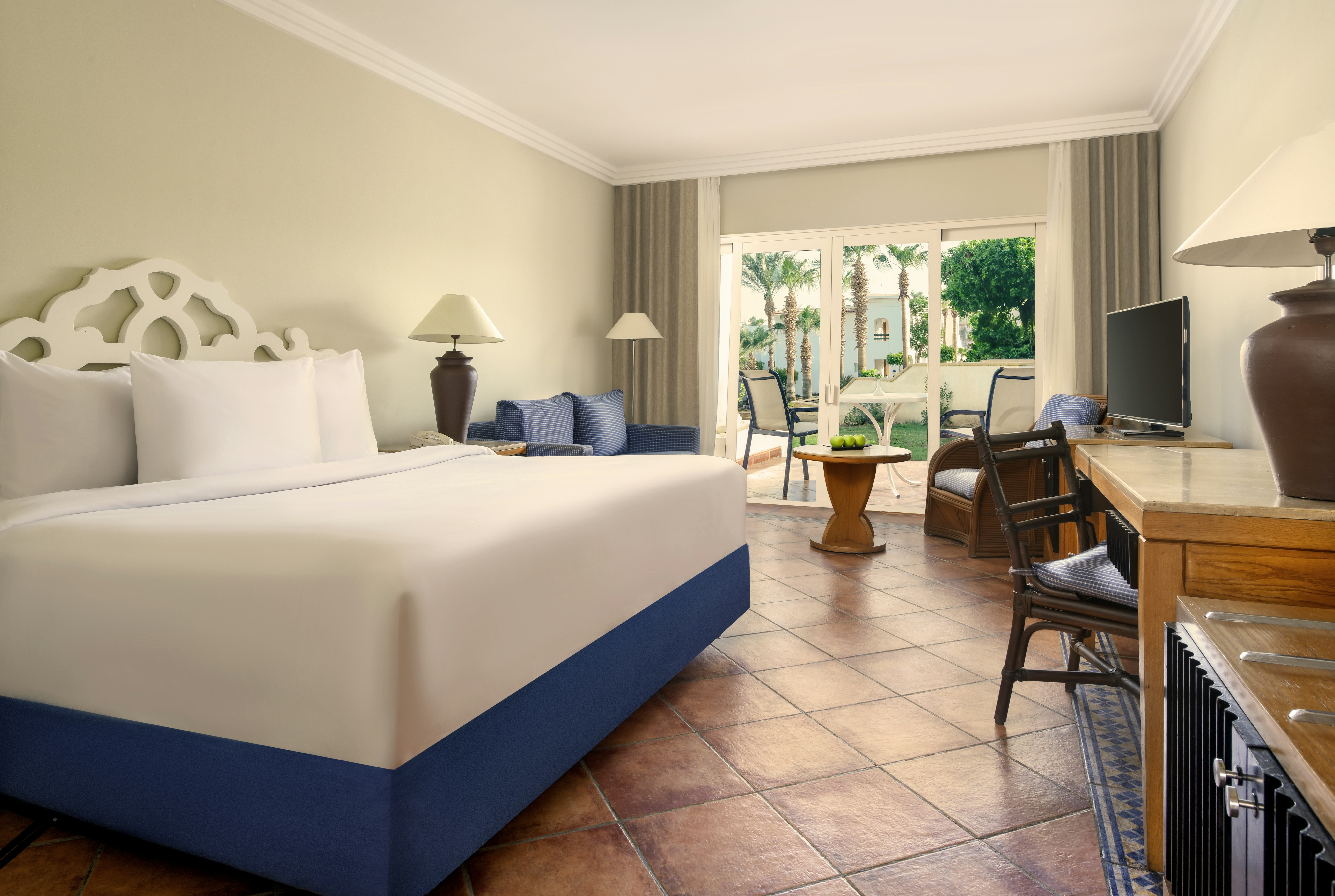 Superior, Queen Or Twin Bed, Garden View