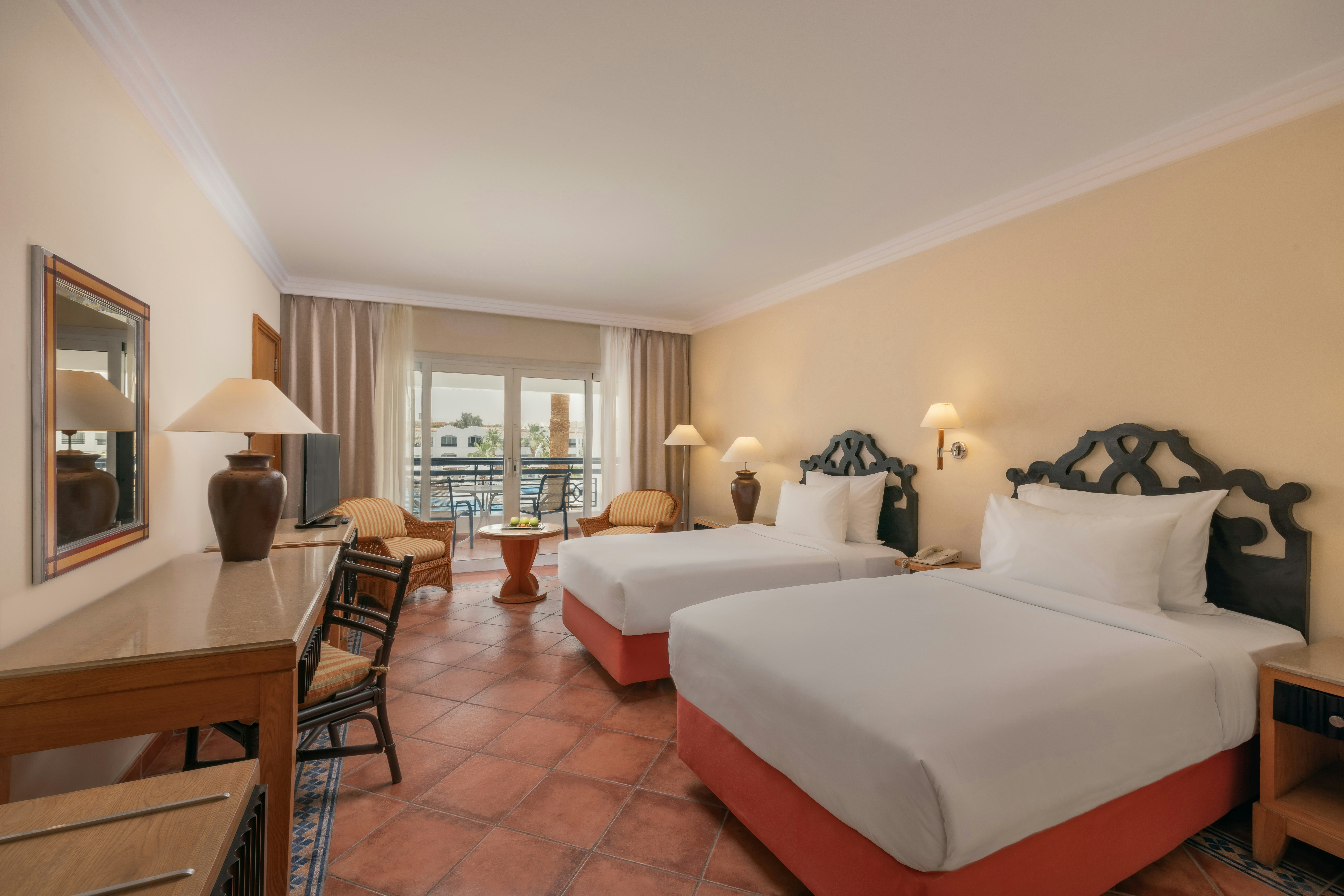 Superior, Queen or Twin Bed, Pool View