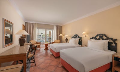 Superior, Queen or Twin Bed, Pool View