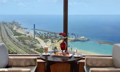 King Executive Room City View - Lounge Access