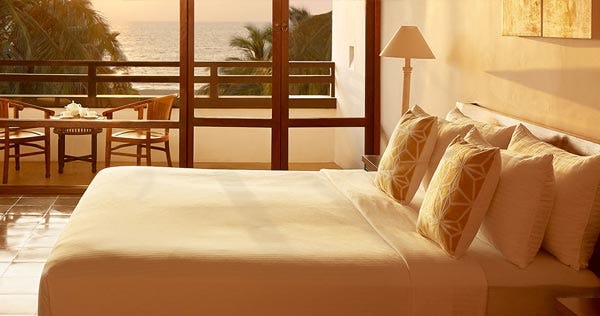 jetwing-beach-deluxe-room_1054