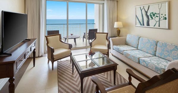 jewel-grande-montego-bay-resort-and-spa-1-bedroom-oceanfront-suite-02_9758