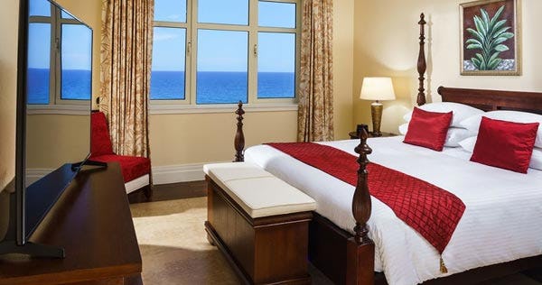 jewel-grande-montego-bay-resort-and-spa-1-bedroom-romance-suite-01_9758