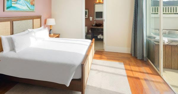 jewel-grande-montego-bay-resort-and-spa-3-bedroom-grande-luxe-penthouse-suite-01_9758