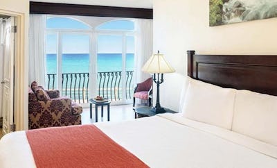 Oceanfront Butler Service Junior Suite