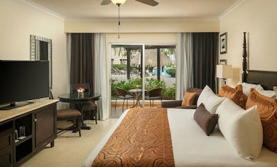 Club Deluxe Tropical View