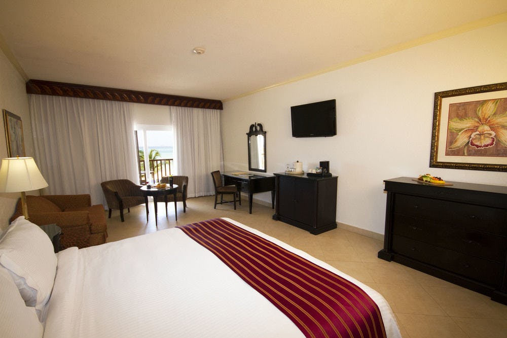 One Bedroom Water View with Butler Service