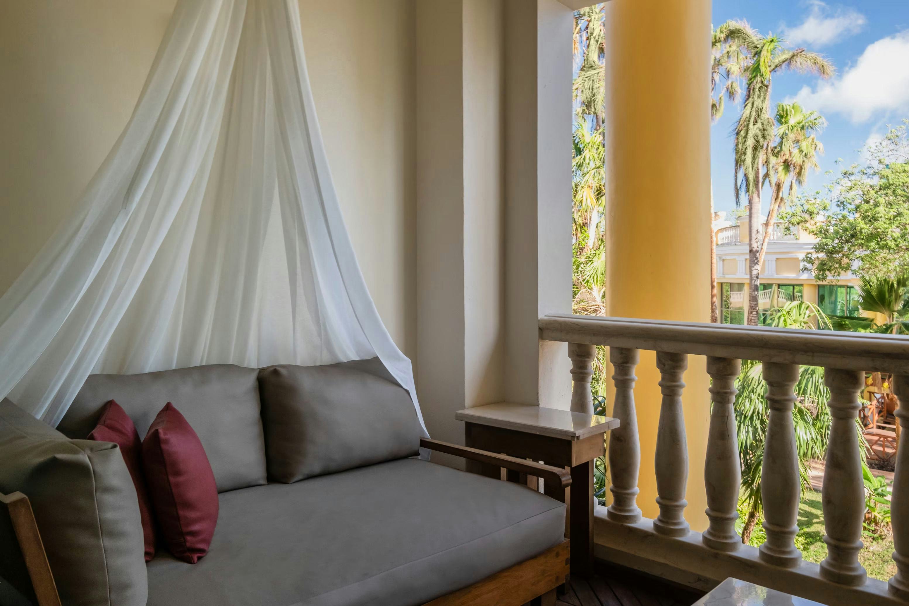 joia-paraíso-by-iberostar-riviera-maya-mexico-upper-floor-suite-01_11103