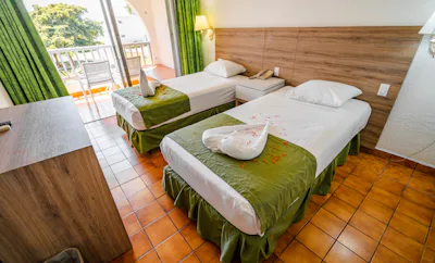 Standard, 2 Twin Beds