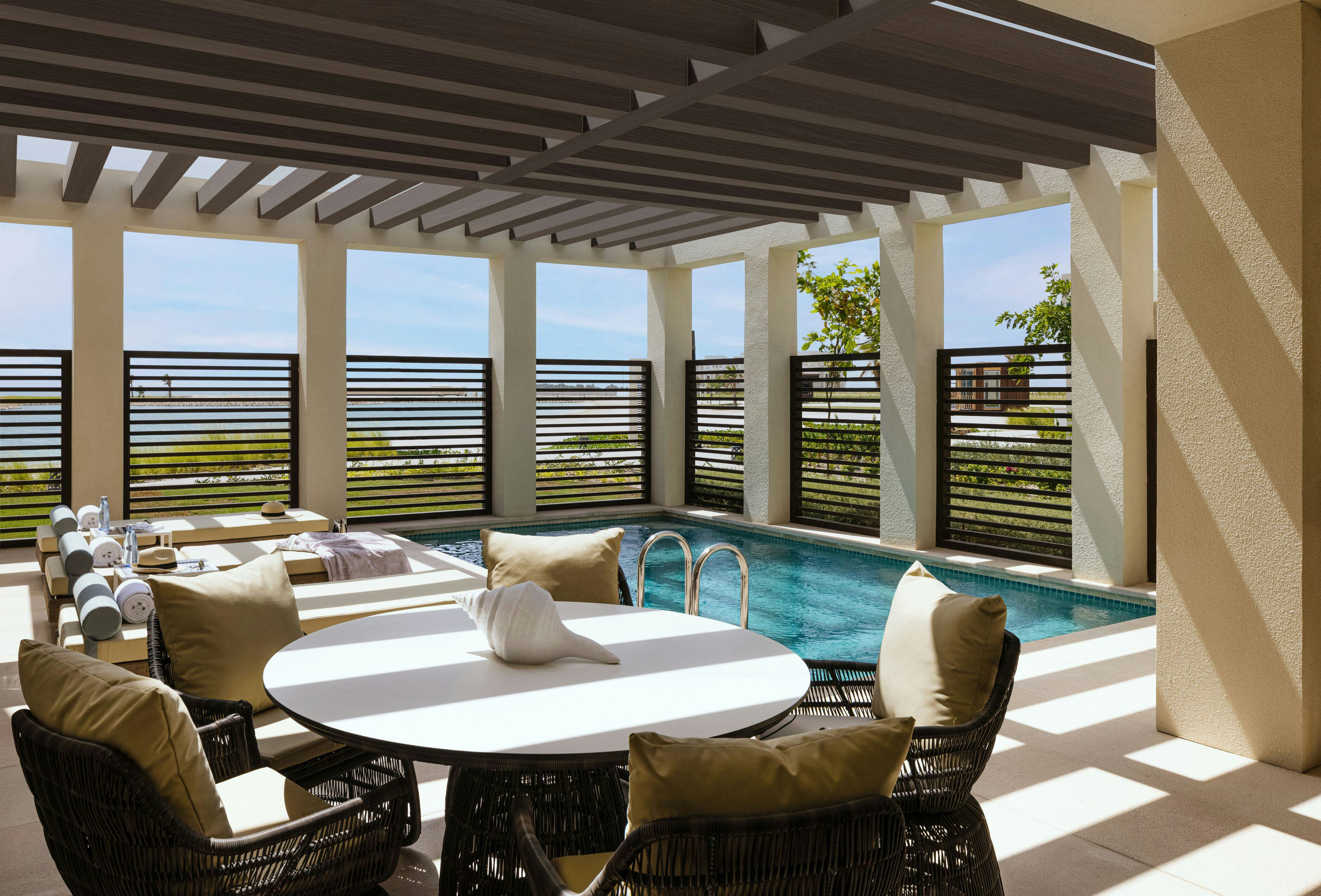 jumeirah-gulf-of-bahrain-gulf-summer-house-arabian-suite-with-private-pool_11570