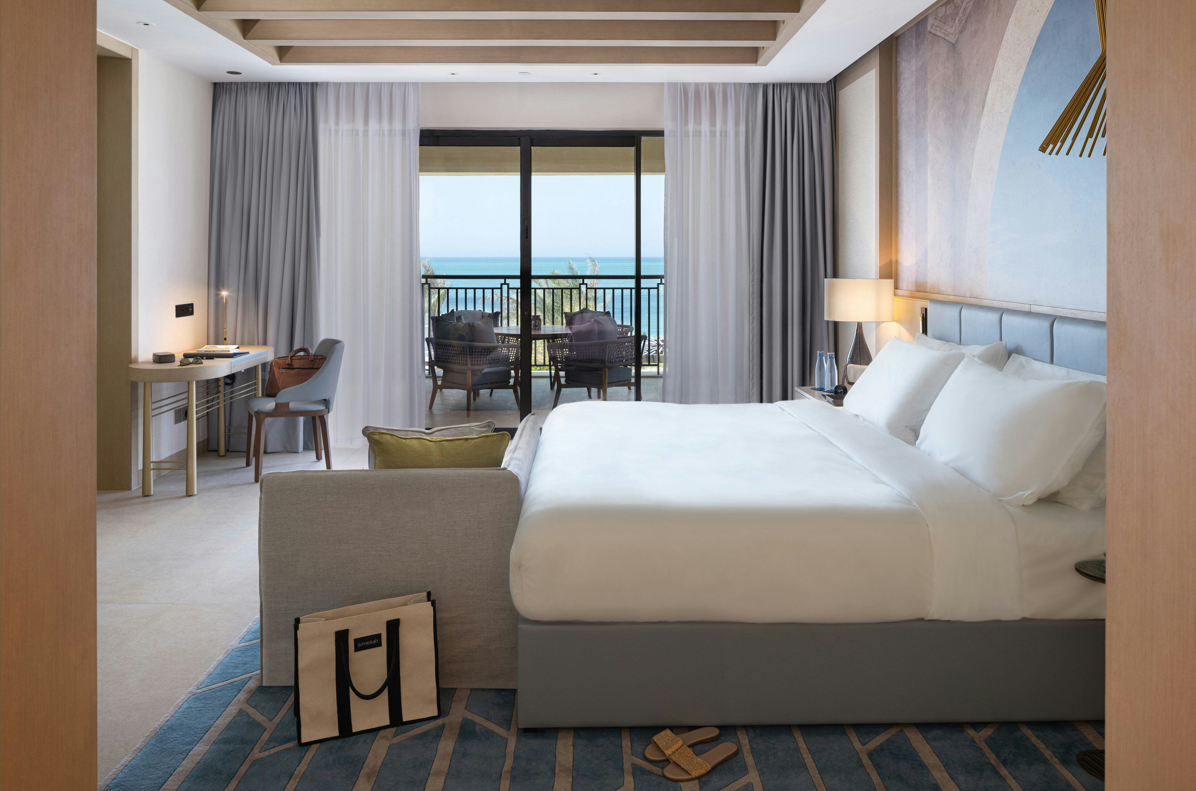 jumeirah-gulf-of-bahrain-ocean-suite_11570