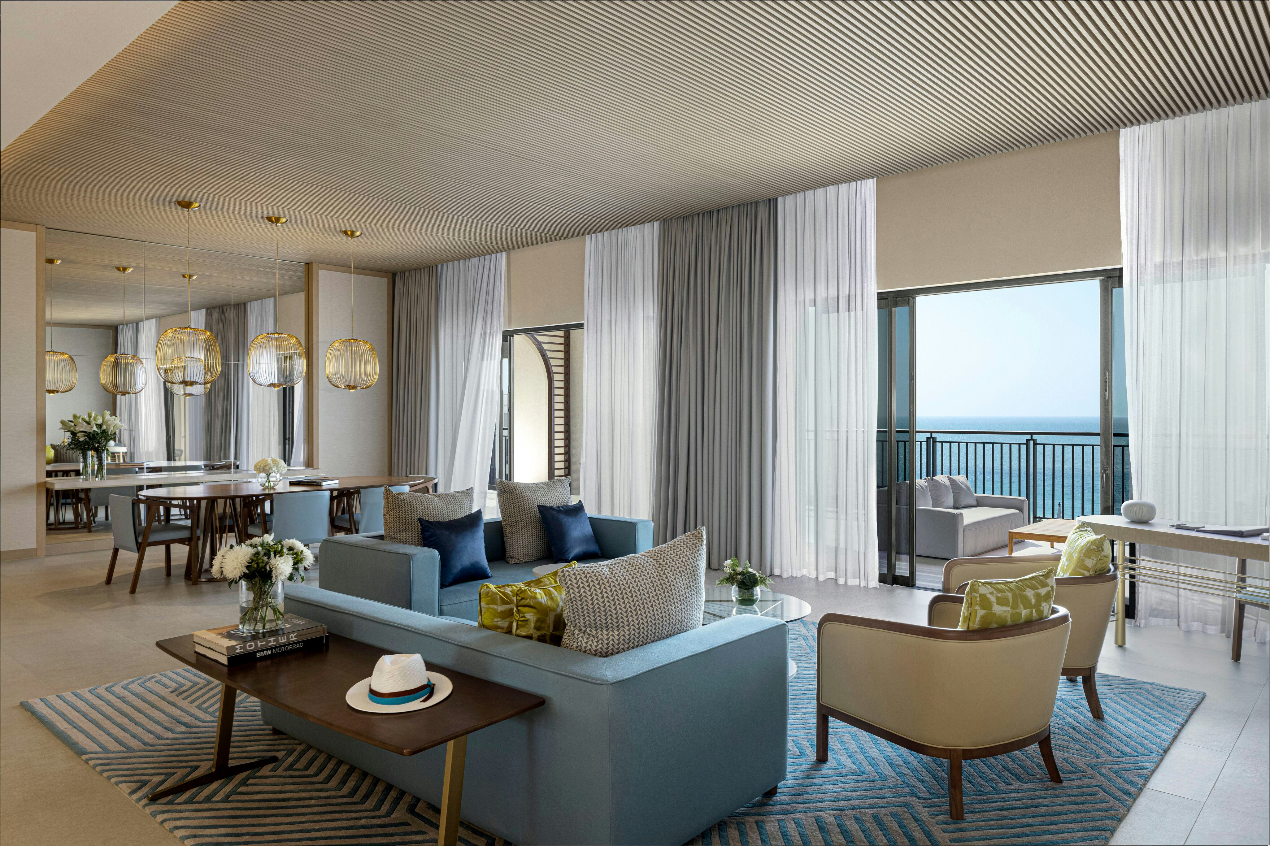 jumeirah-gulf-of-bahrain-royal-suite_11570