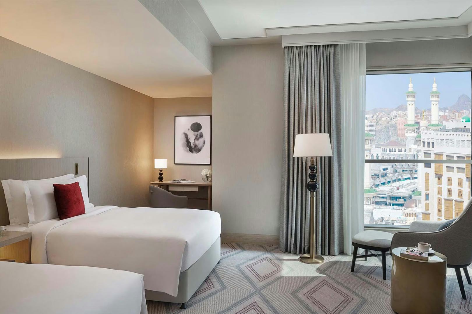 jumeirah-jabal-omar-makkah-saudi-arabia-1-bedroom-deluxe-suite-haram-view-01_11791