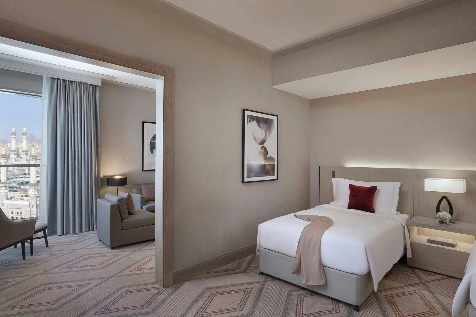 jumeirah-jabal-omar-makkah-saudi-arabia-1-bedroom-deluxe-suite-partial-haram-view-01_11791