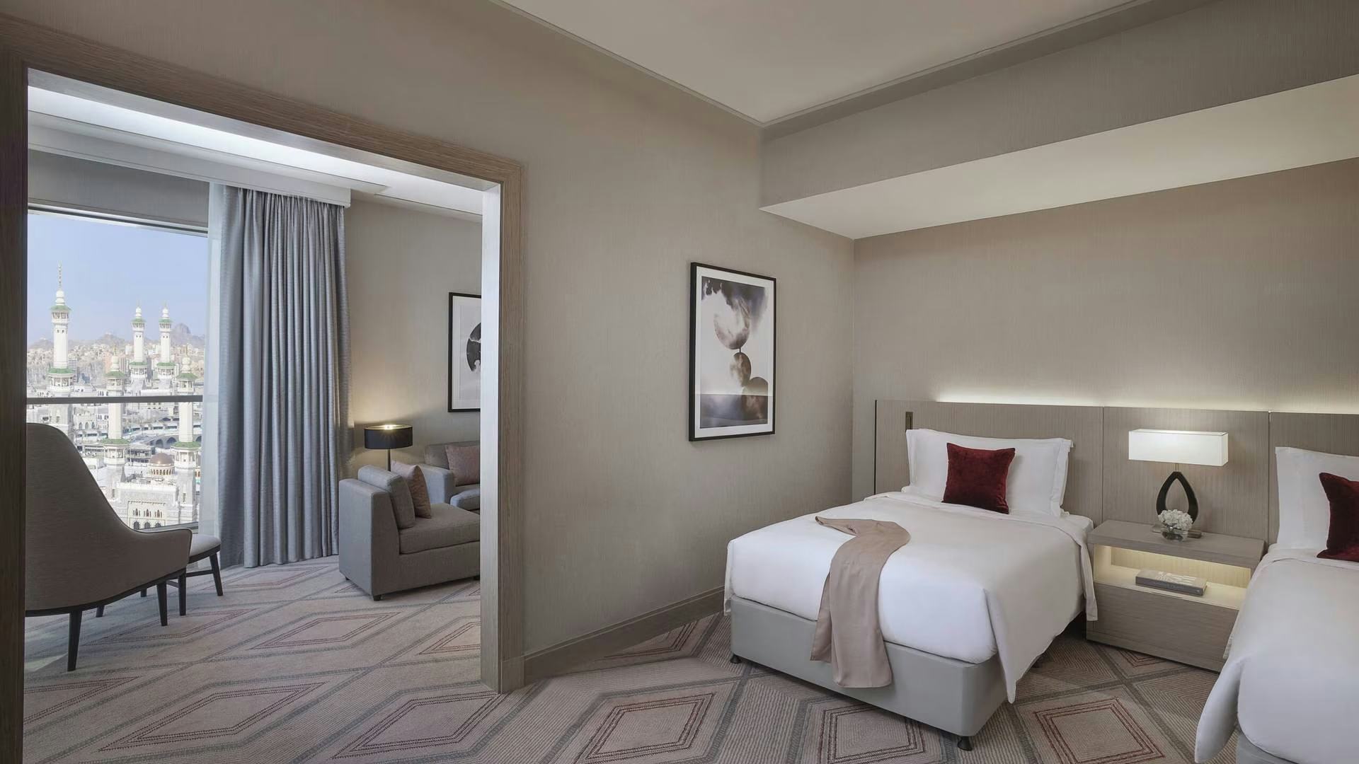 jumeirah-jabal-omar-makkah-saudi-arabia-2-bedroom-family-grand-suite-haram-view-01_11791