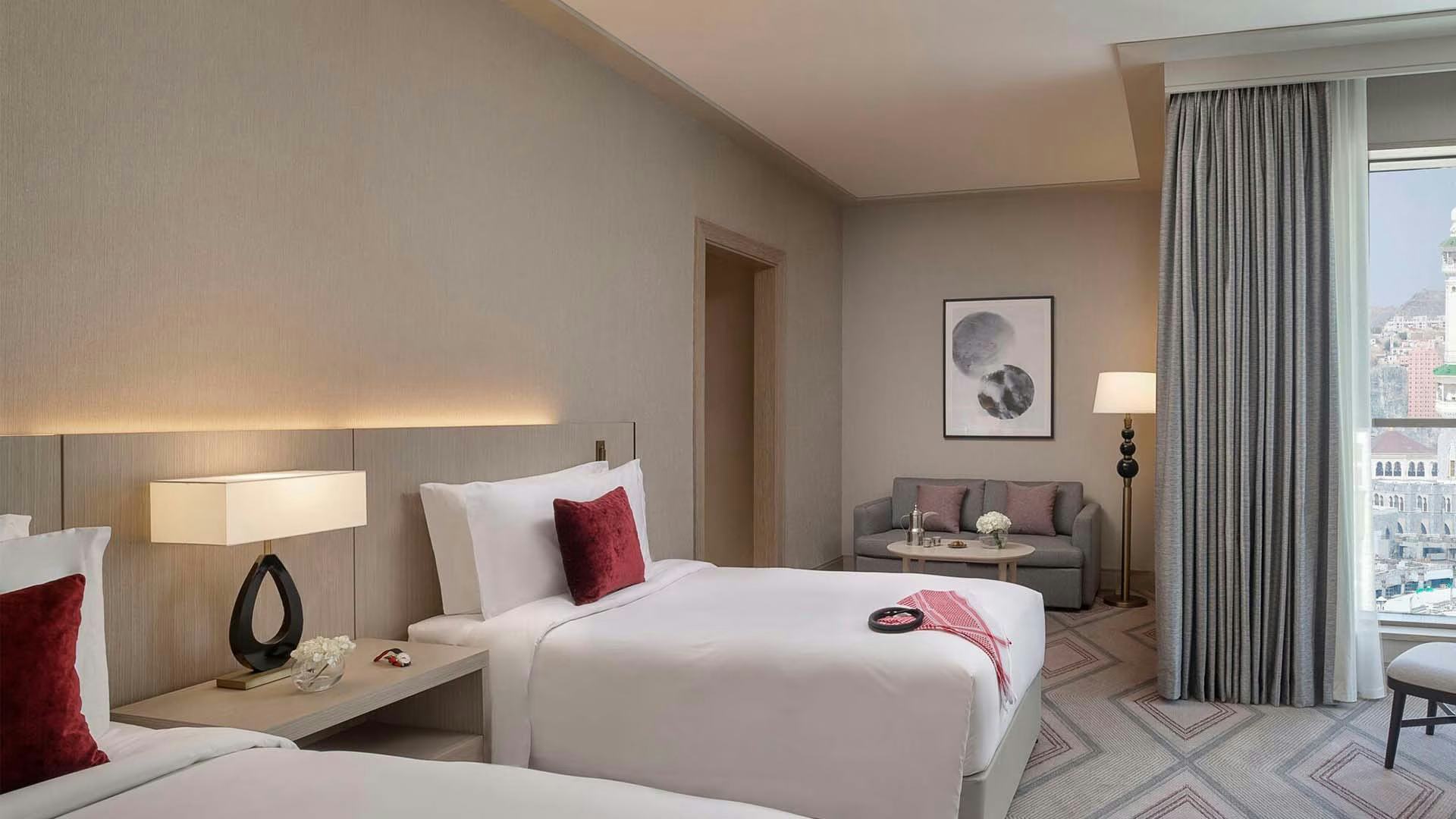 jumeirah-jabal-omar-makkah-saudi-arabia-deluxe-room-partial-haram-view-01_11791