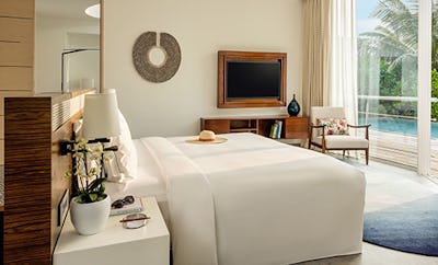 Beach Villa with Pool