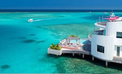 Three Bedroom Water Retreat with Pool