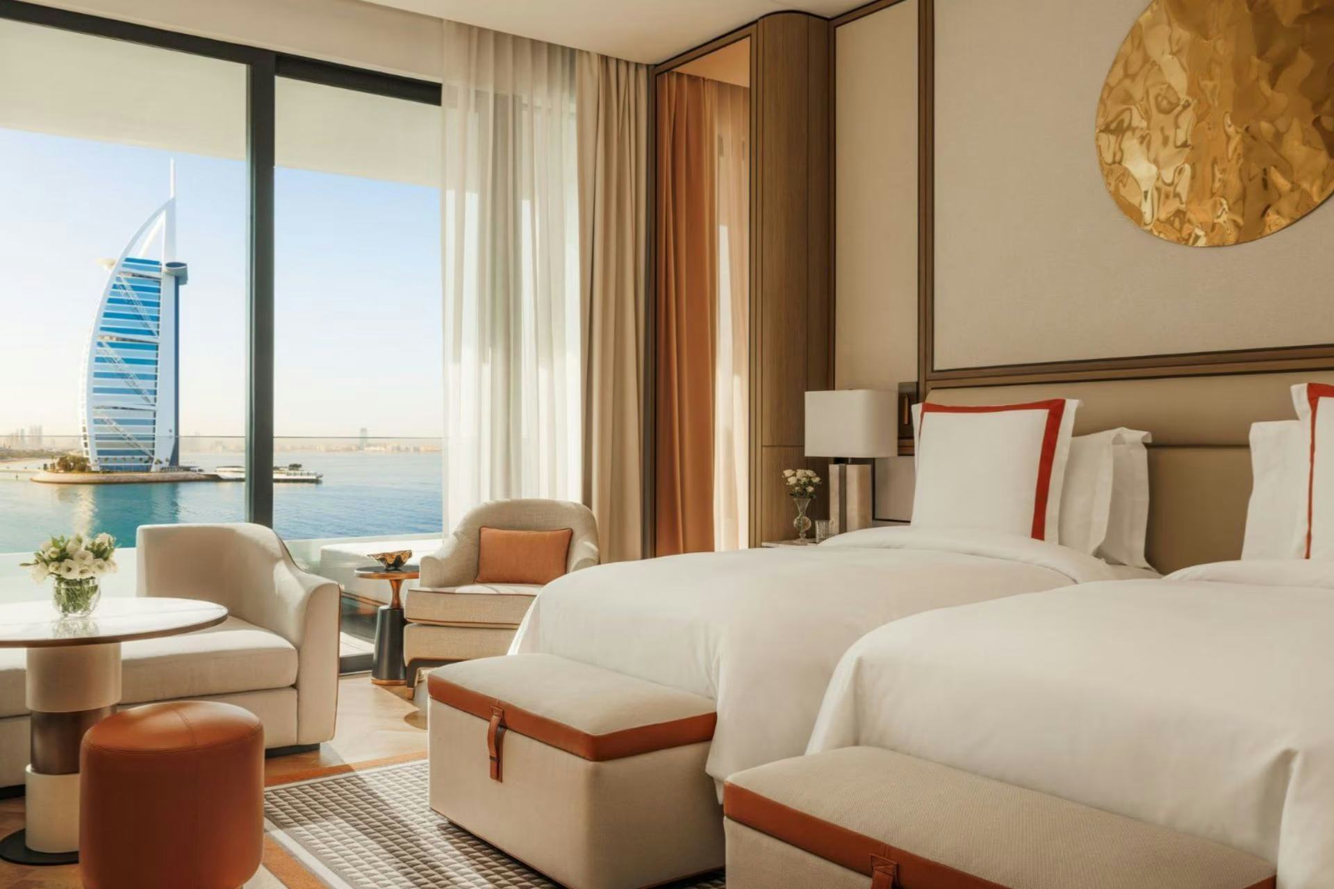 jumeirah-marsa-al-arab-dubai-two-bedroom-ocean-family-room-01_11639