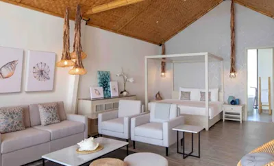 JUNIOR OCEAN VIEW SUITE