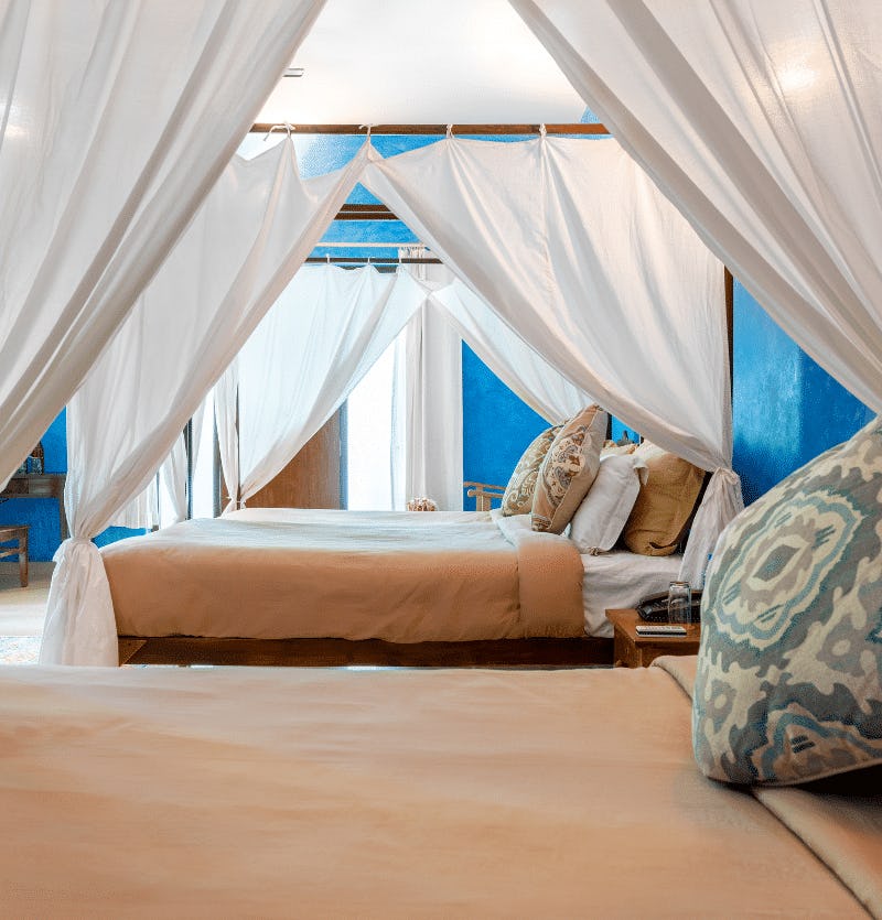 justa-morjim-beach-goa-india-deluxe-room-with-private-balcony-01_13146