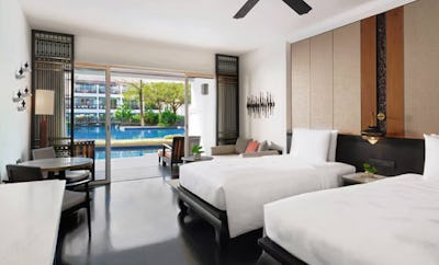 Deluxe Lagoon Pool Access