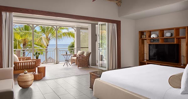 jw-marriott-mauritius-resort-beachfront-balcony-junior_5240