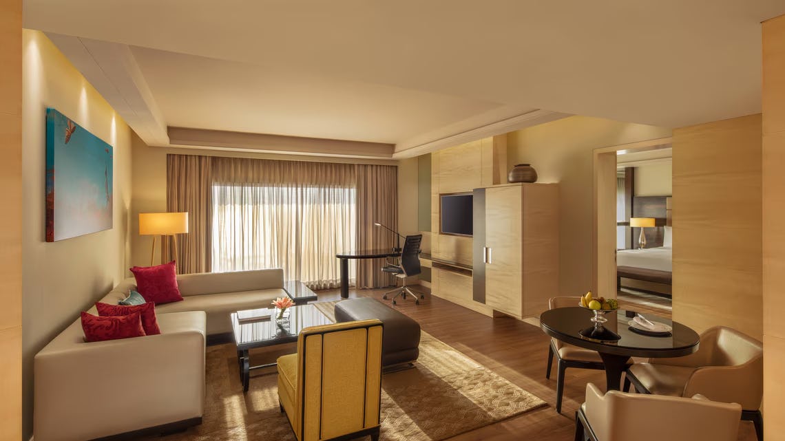 jw-marriott-mumbai-juhu-royal-beach-suite_2043