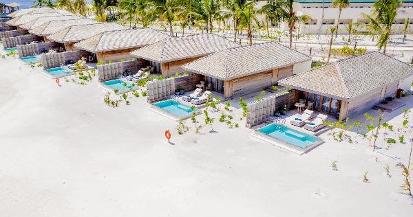 kagi-maldives-beach-pool-villa-01_10911
