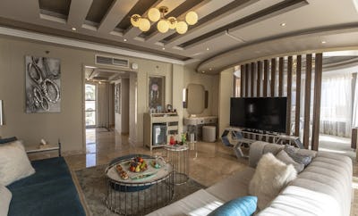 Royal Suite (Sea View)