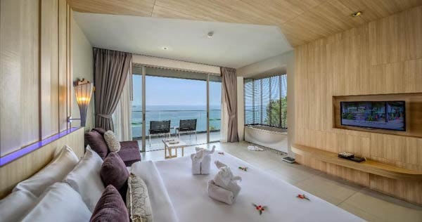 kalima-resort-and-spa-phuket-grand-deluxe-seaview-01_8918