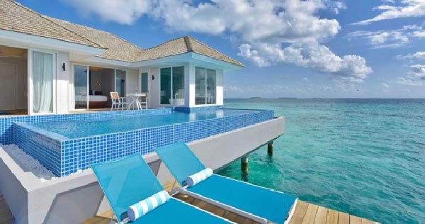 kandima-maldives-honeymoon-ocean-pool-villa-02_10395