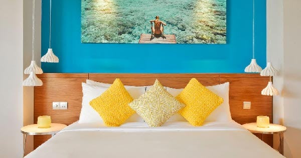kandima-maldives-sunset-beach-pool-villa-with-swirl-pool-02_10395
