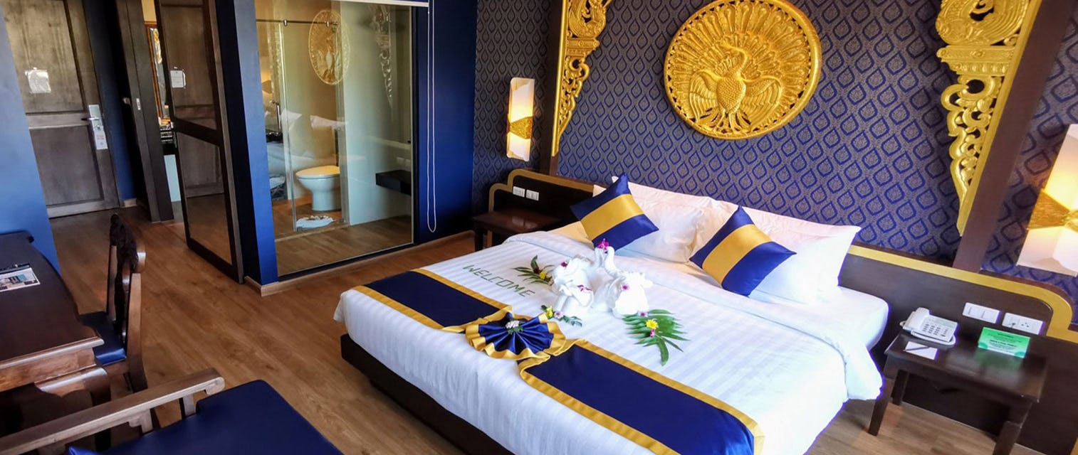 kata-palm-resort-and-spa-phuket-superior-royal-blue-wing-01_3337