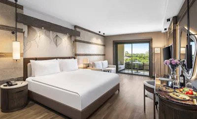 One Bedroom Suite with Golf View