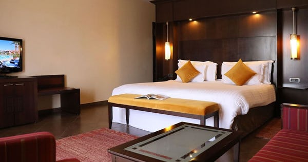 kenzi-menara-palace-marrakech-morocco-deluxe-garden-view_1937