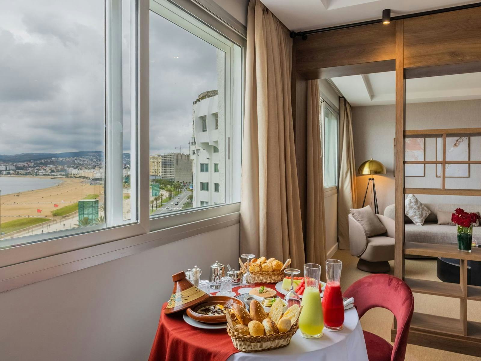 PREMIUM SUITE, KING SIZE BED, SEA VIEW