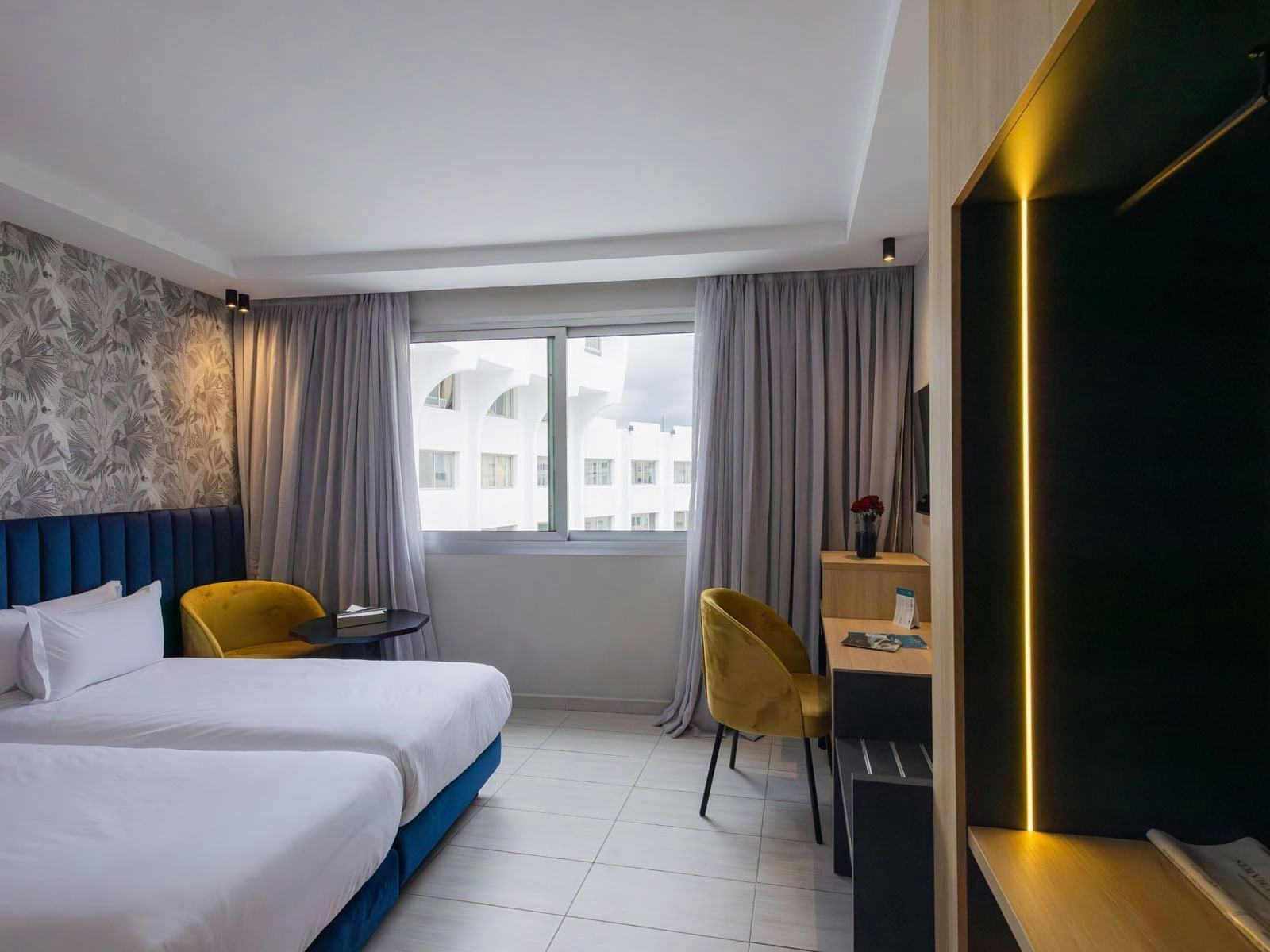 SUPERIOR ROOM, 2 SINGLE BEDS, SIDE SEA VIEW