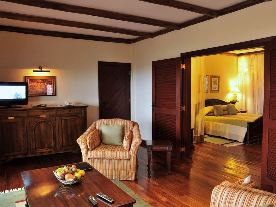 kilaguni-serena-safari-lodge-suite-01_10351