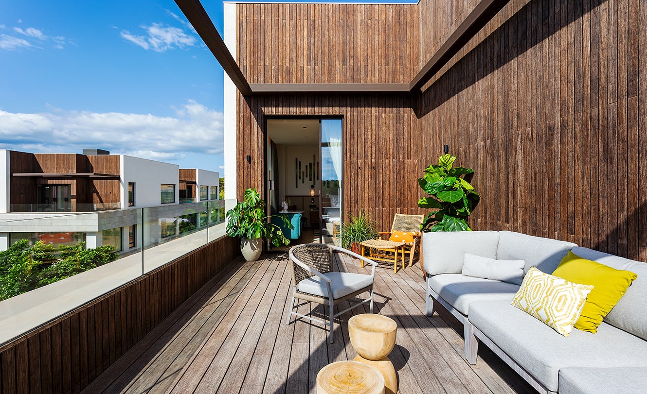 King Double Balcony with Resort View