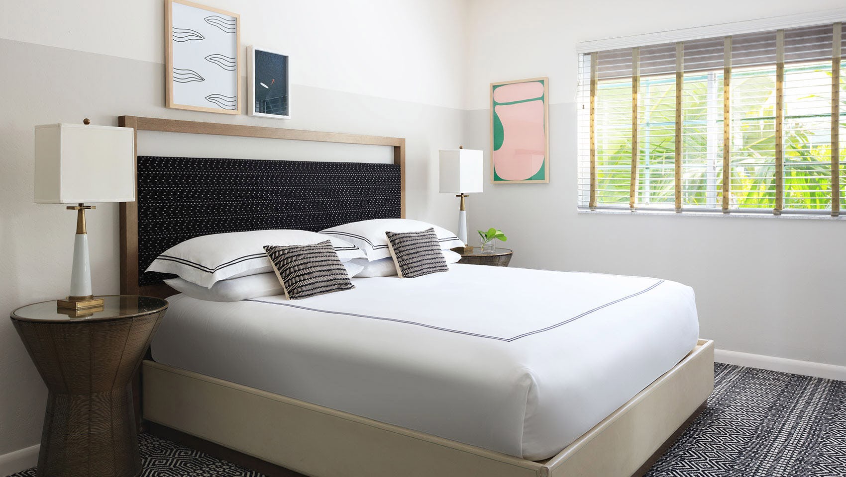 1 King Premium Garden View